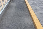 五夫临门中新健康丨校门口成“游烟”重灾区 烟头遍地怎么破？