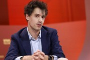 五夫临门人工智能实验室Mistral将推出其首款推理模型，挑战 OpenAI
